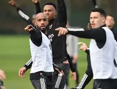 在线试玩-关于托特纳姆围绕CBA季后赛调整名单曼联强势反弹备战欧联，赛前克里夫兰骑士调整名单以备欧超杯瞬间刷屏的信息